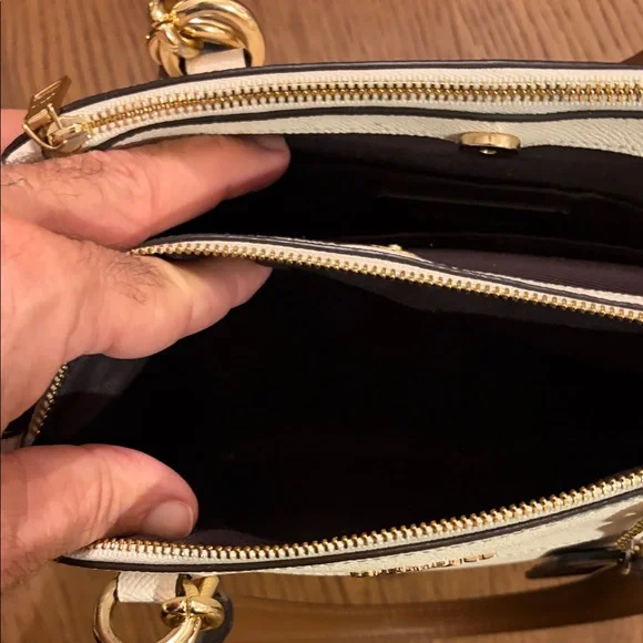 Coach Brooke Carryall Cream and Black Shoulder Bag - Picture 13 of 16